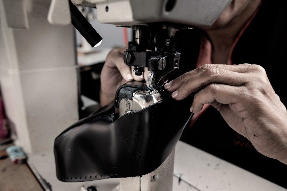 Piqûre chaussures cuir homme Portugal Jules & Jenn