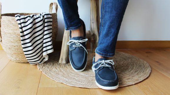 chaussures bateau cuir bleu jules & jenn