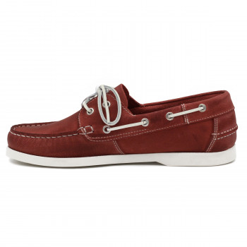vue intérieure chaussures bateau cuir rouge jules & jenn