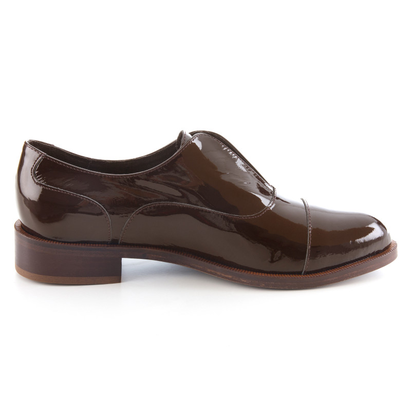 vue exterieure de derby femme cuir verni marron Jules & Jenn