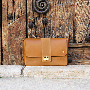 vue posee sac bandouliere cuir camel jules & jenn