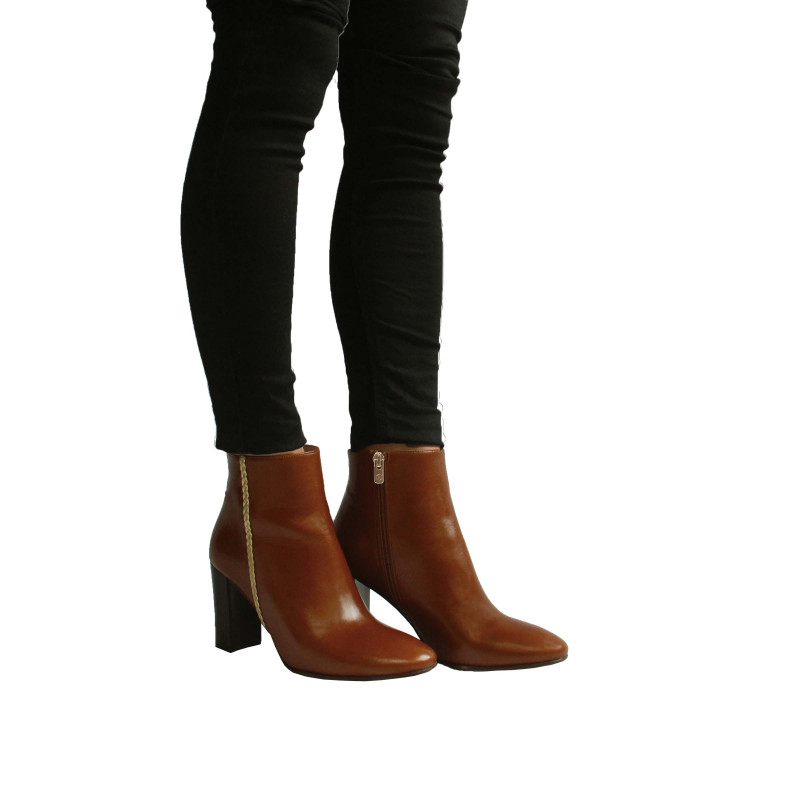 vue portee bottines talon cuir marron clair jules & jenn