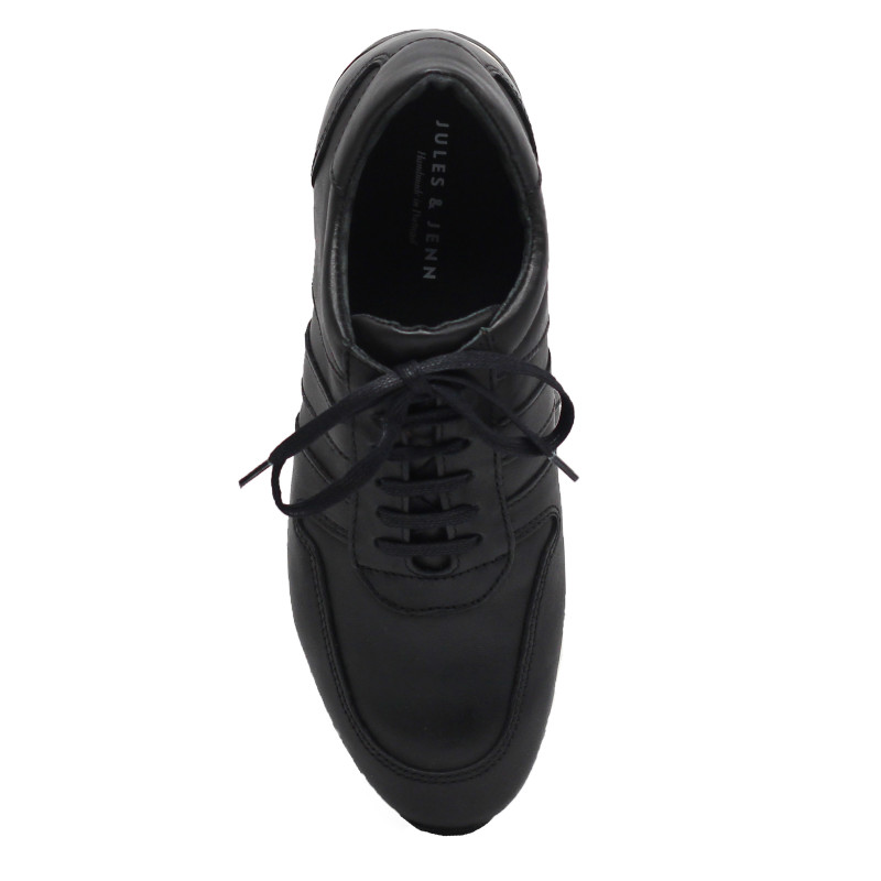vue dessus sneakers cuir noir lacets noirs jules & jenn