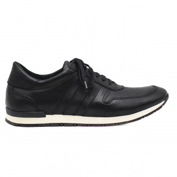 vue exterieure sneakers cuir noir lacets noirs jules & jenn