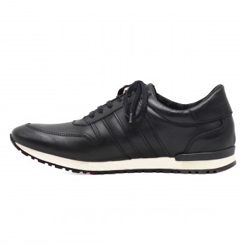 vue interieure sneakers cuir noir lacets noirs jules & jenn