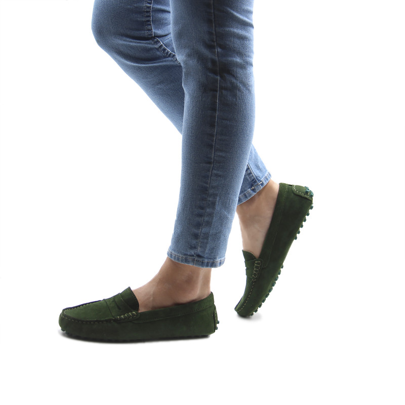 vue portee interieur mocassin cuir daim vert jules & jenn