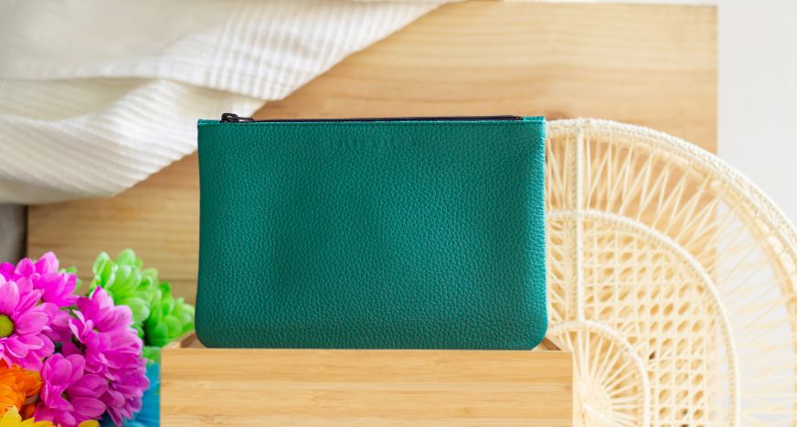 pochette cuir graine vert
