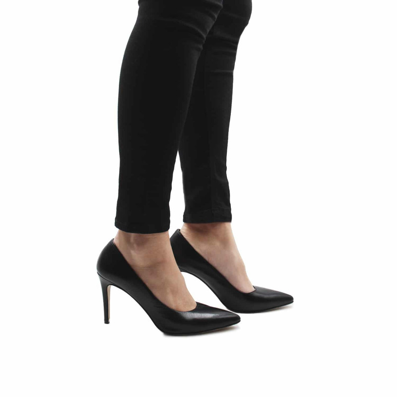 vue portee interieur escarpins classiques cuir noir jules & jenn