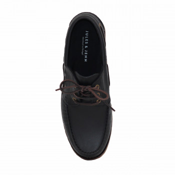 vue dessus chaussure bateau crampons cuir noir jules & jenn