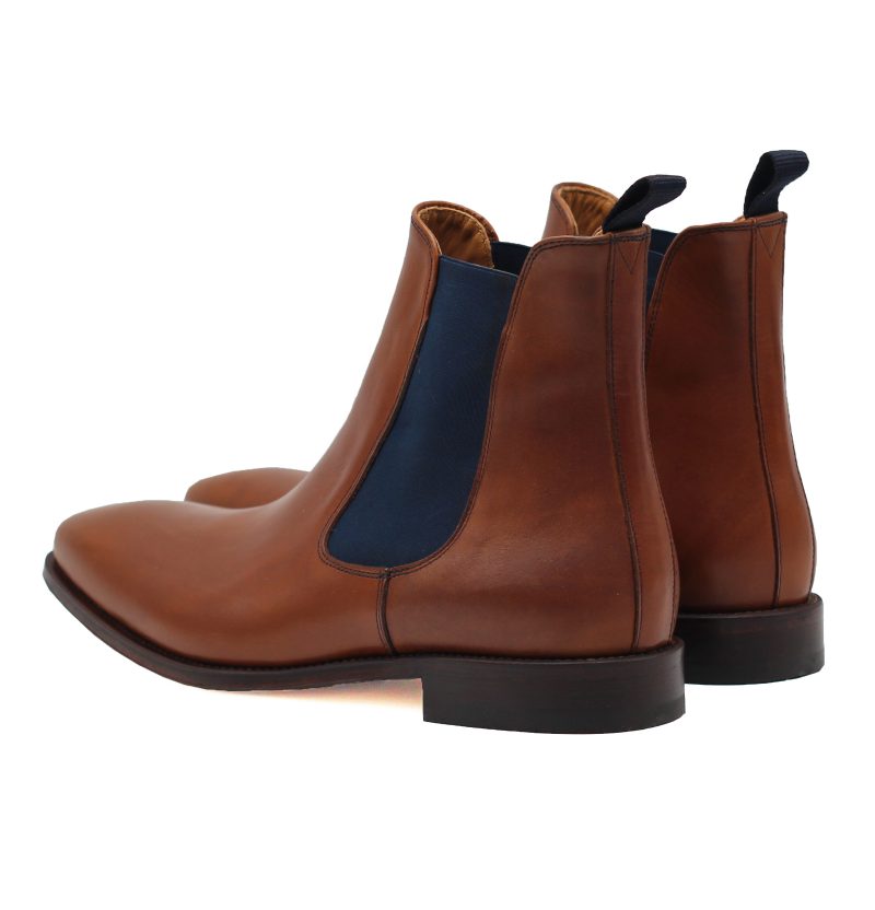 vue arriere chelsea boots cuir cognac bleu jules jenn