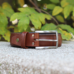 vue exterieure ceinture moderne cuir marron jules & jenn