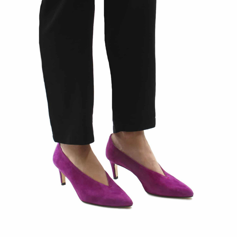 vue portee interieure escarpin decollete V cuir daim mauve jules & jenn
