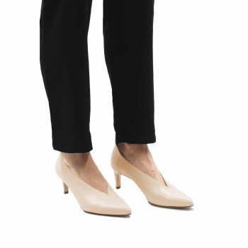 vue portee interieure escarpin decollete V cuir poudre jules & jenn
