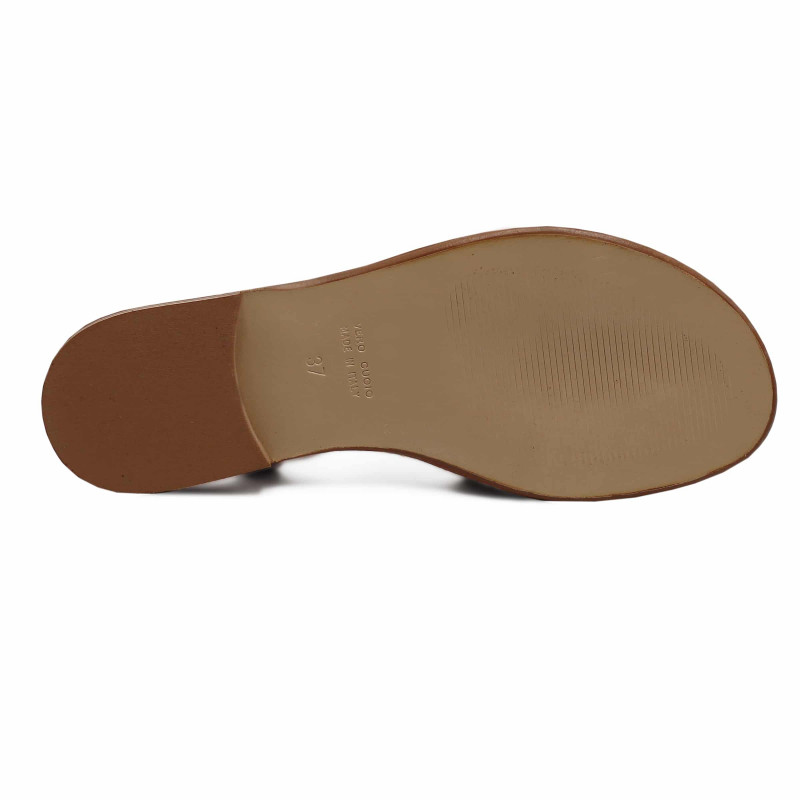 vue dessous sandales plates croisees cuir daim rose jules&jenn