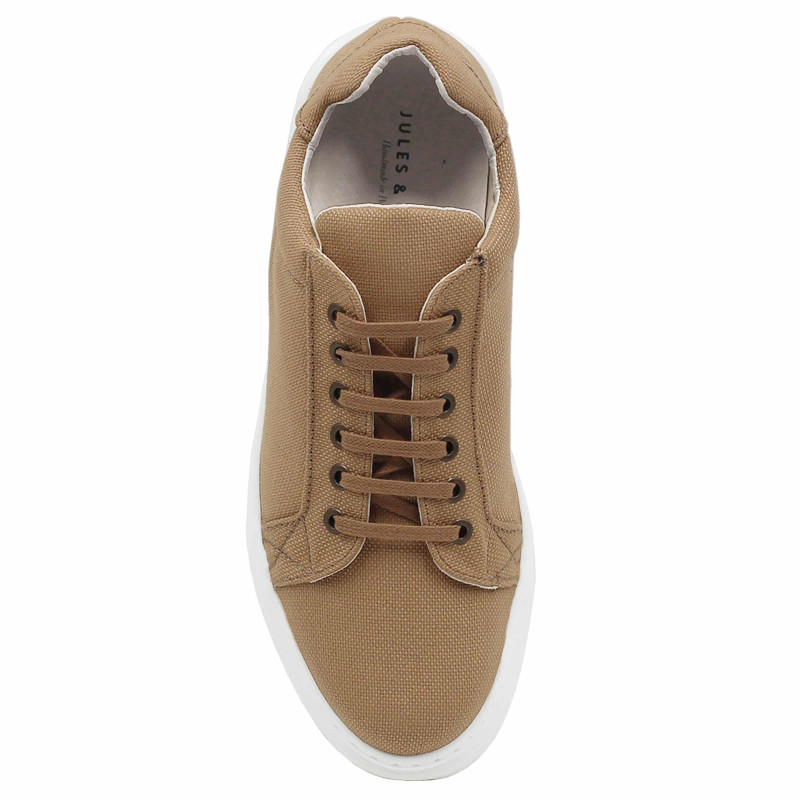 vue dessus baskets recyclees homme camel jules & jenn