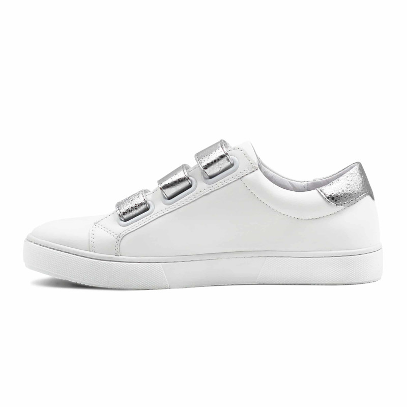 vue interieure baskets a scratch cuir blanc et argente
