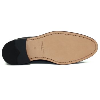 vue dessous desert boots cuir noir jules & jenn