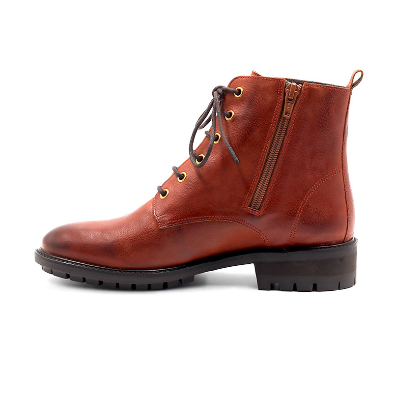 vue interieur bottines plates a lacets cuir cognac jules & jenn
