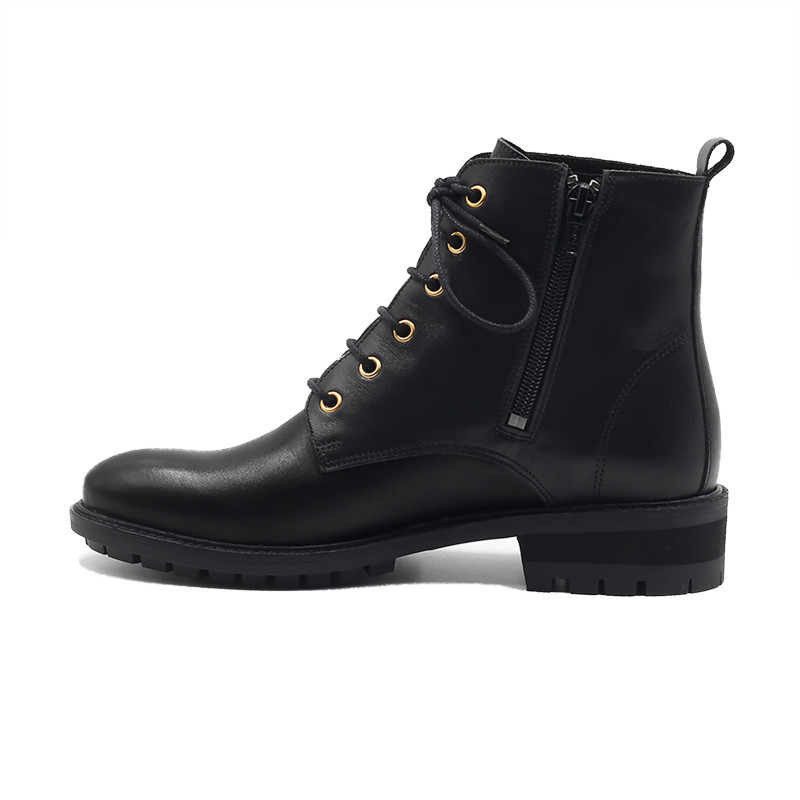 vue interieur bottines plates a lacets cuir noir jules & jenn