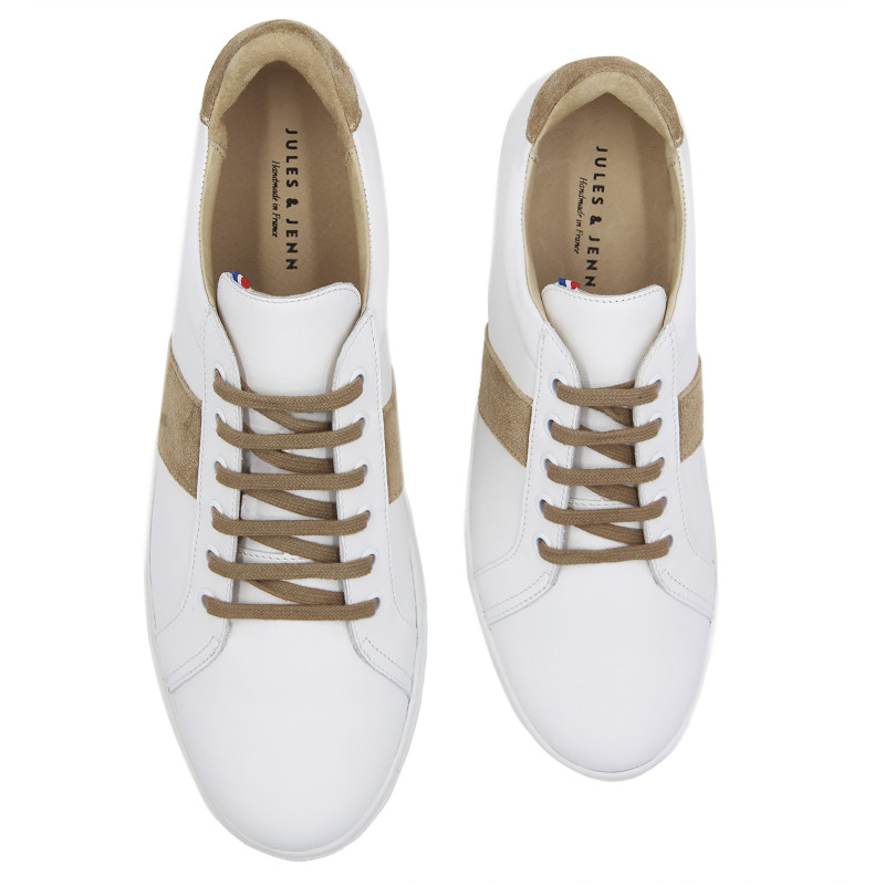 vue dessus baskets a lacet cuir blanc & beige jules & jenn