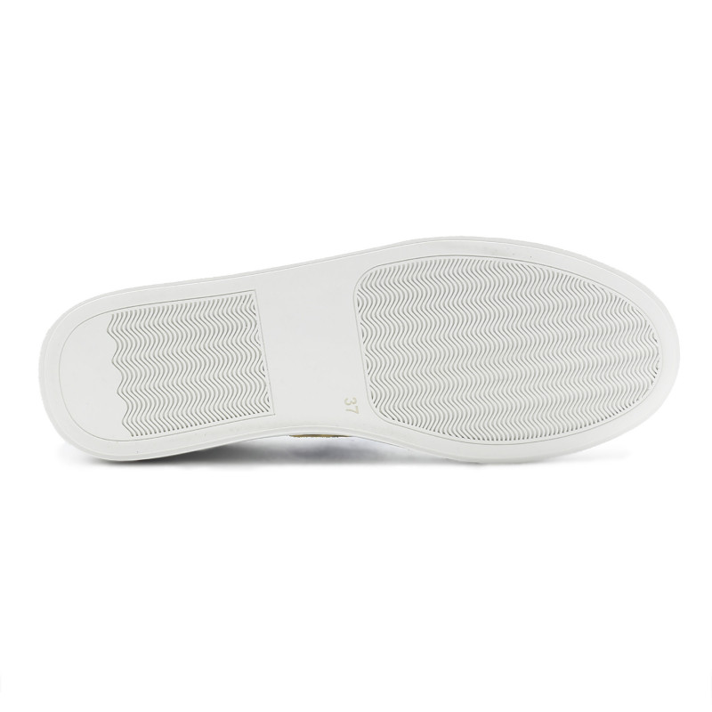 vue dessous baskets a lacet cuir blanc & beige jules & jenn