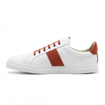 vue interieur baskets a lacet cuir blanc & orange jules & jenn
