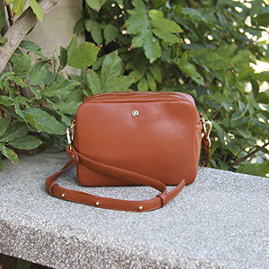 vue posee sac gabrielle cuir brique jules & jenn