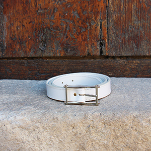 vue posee ceinture mademoiselle cuir blanc jules & jenn