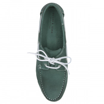 vue dessus chaussures bateau cuir vert jules & jenn