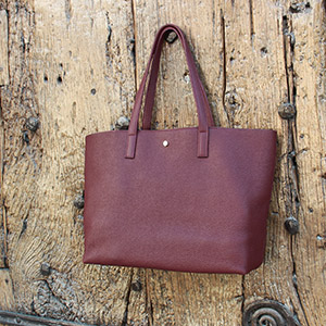 vue posee sac cabas cuir souple graine bordeaux jules & jenn