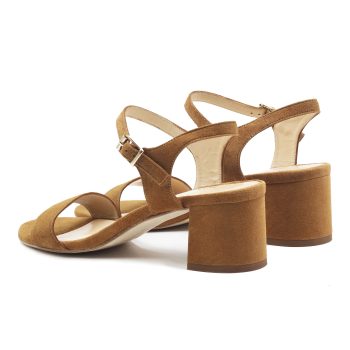 vue arriere sandales moyen talon cuir daim camel jules & jenn