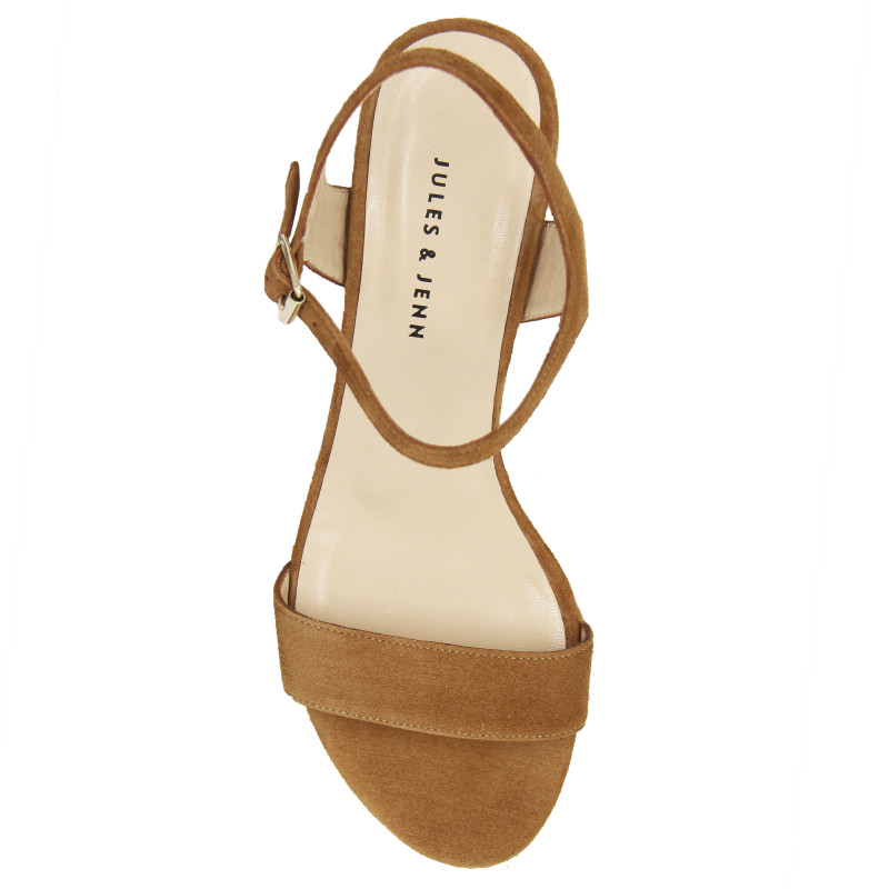 vue dessus sandales à talon cuir daim camel jules & jenn