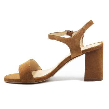 vue interieur sandales à talon cuir daim camel jules & jenn