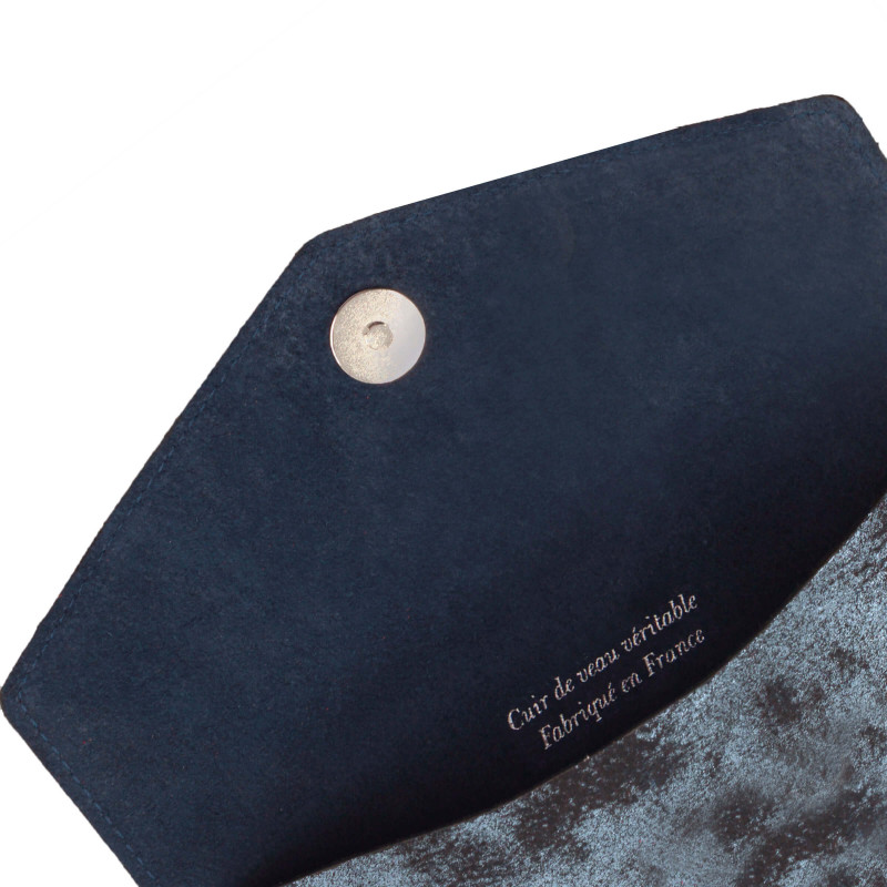 vue dessus pochette enveloppe cuir upcyclé bleu & gris JULES & JENN