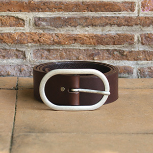 vue posée ceinture large cuir marron JULES & JENN