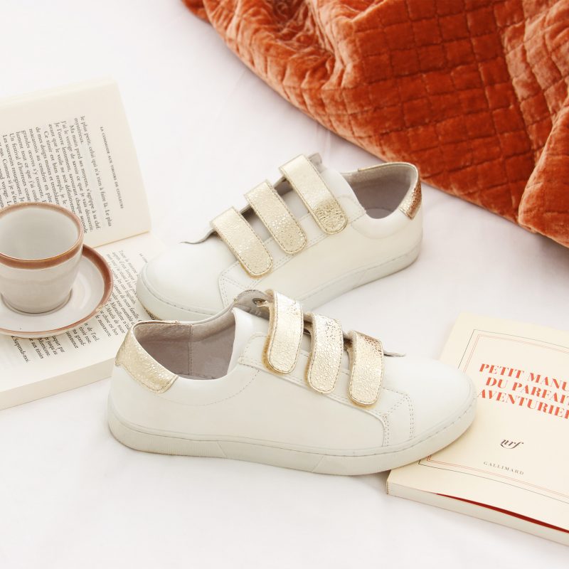 vue posee baskets scratch cuir blanc doré jules & jenn