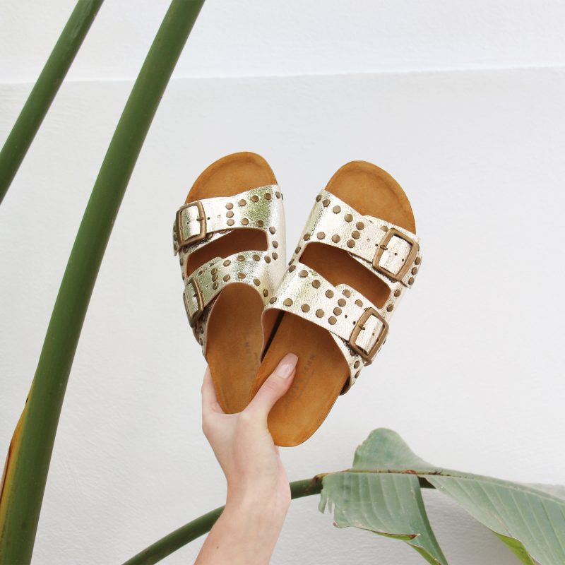 vue posee mules liege clous cuir metallise dore jules & jenn