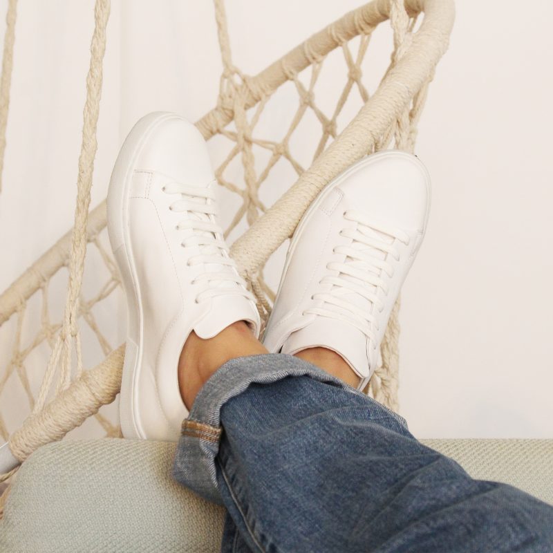vue portee tennis lacet cuir blanc jules & jenn
