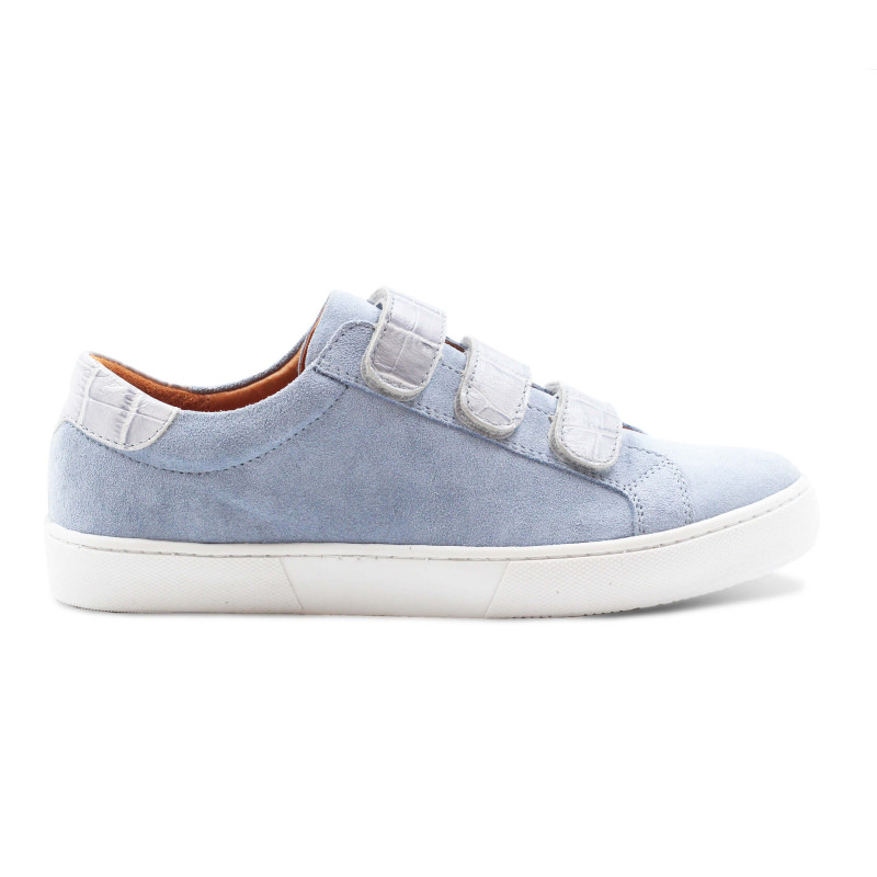 vue extérieur baskets à scratch cuir daim bleu clair JULES & JENN