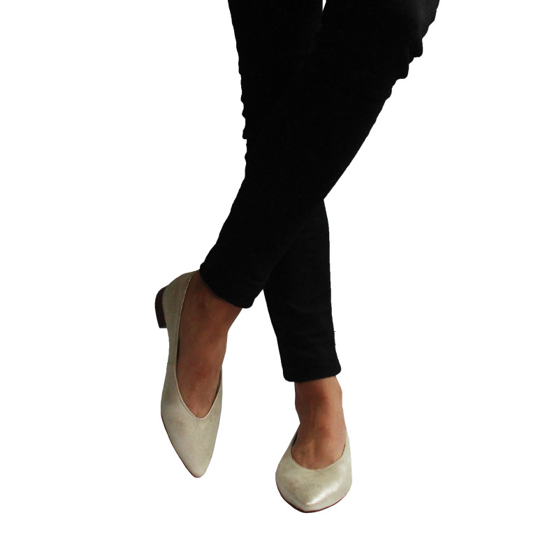 vue portee ballerines cuir metallise dore jules & jenn