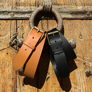 vue posee ceinture week-end cuir noir jules & jenn