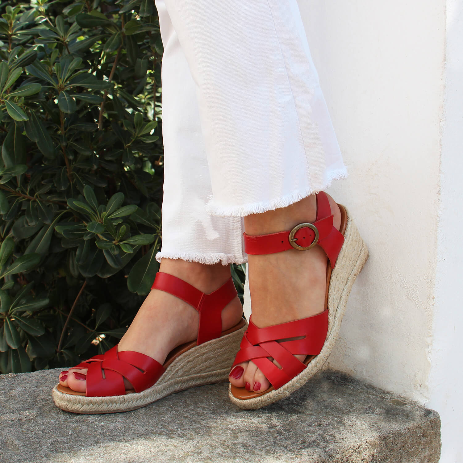 sandales compensées rouge femme