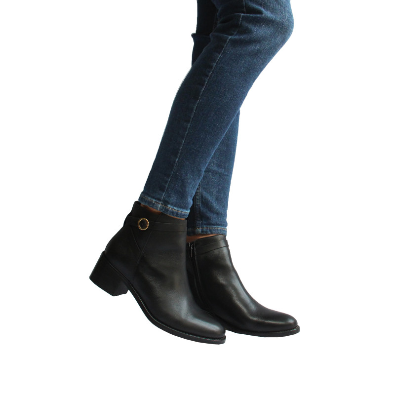 vue portee bottines cavaliere cuir noir jules & jenn
