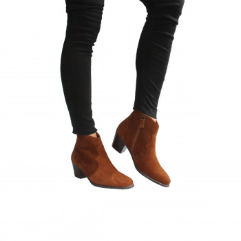 vue portee bottines cowboy cuir daim camel jules & jenn