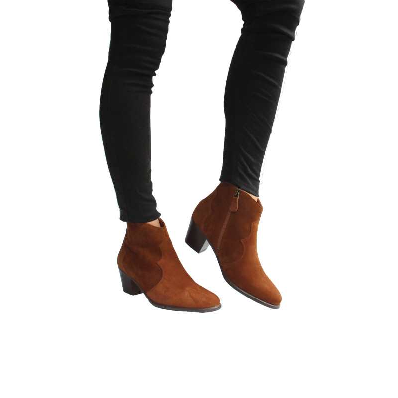 vue portee bottines cowboy cuir daim camel jules & jenn
