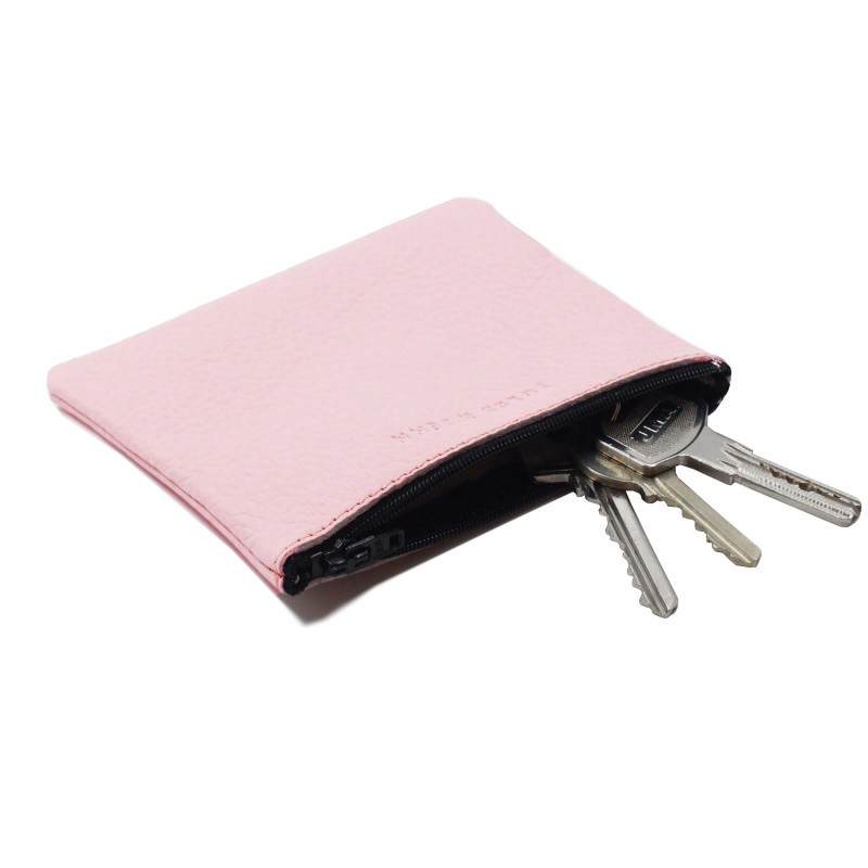vue dessus pochette cuir graine upcycle rose petit modele jules & jenn