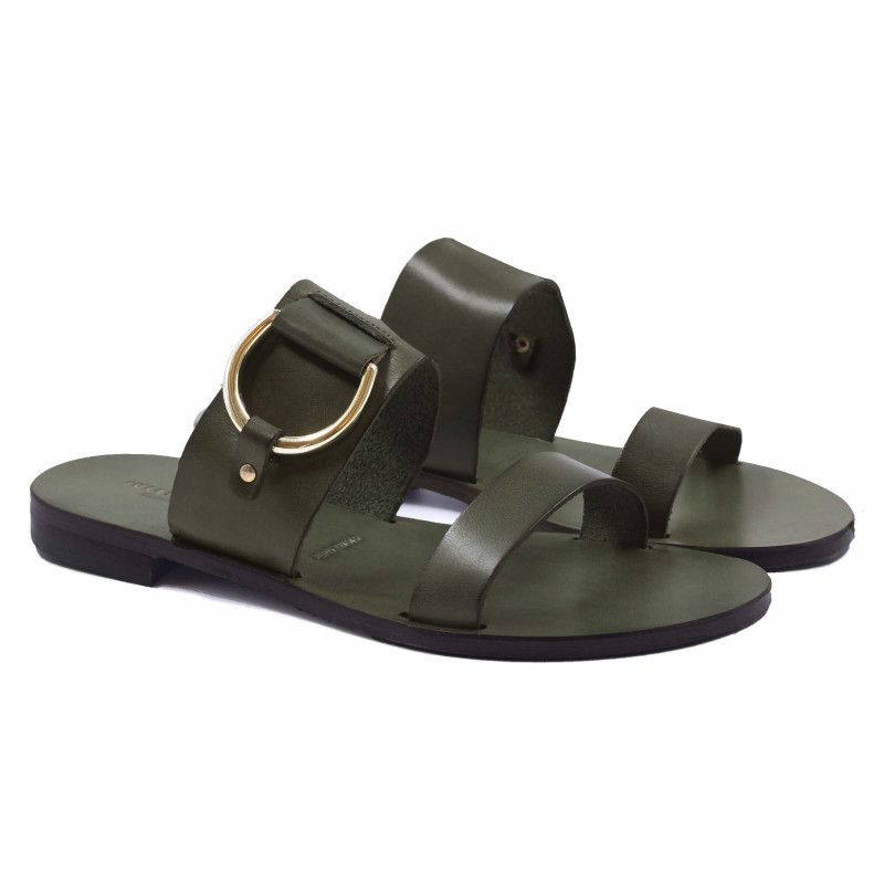 sandales plates boucle cuir vert jules & jenn