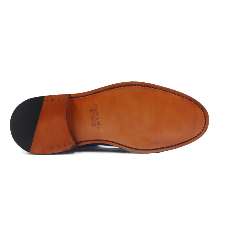 vue dessous boots cousu goodyear cuir noir jules & jenn
