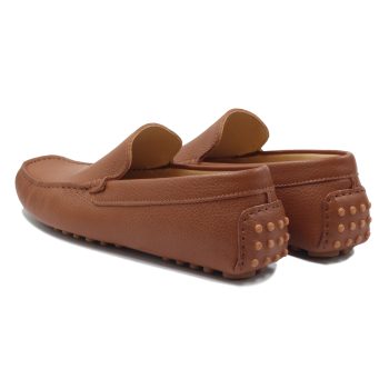 vue arriere mocassins homme cuir graine cognac