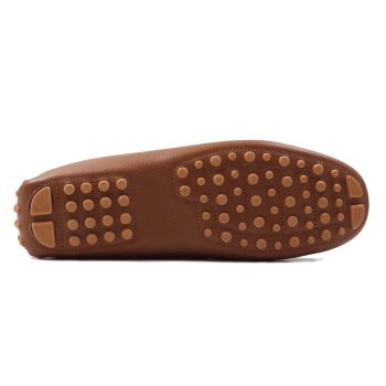 vue dessous mocassins homme cuir graine cognac